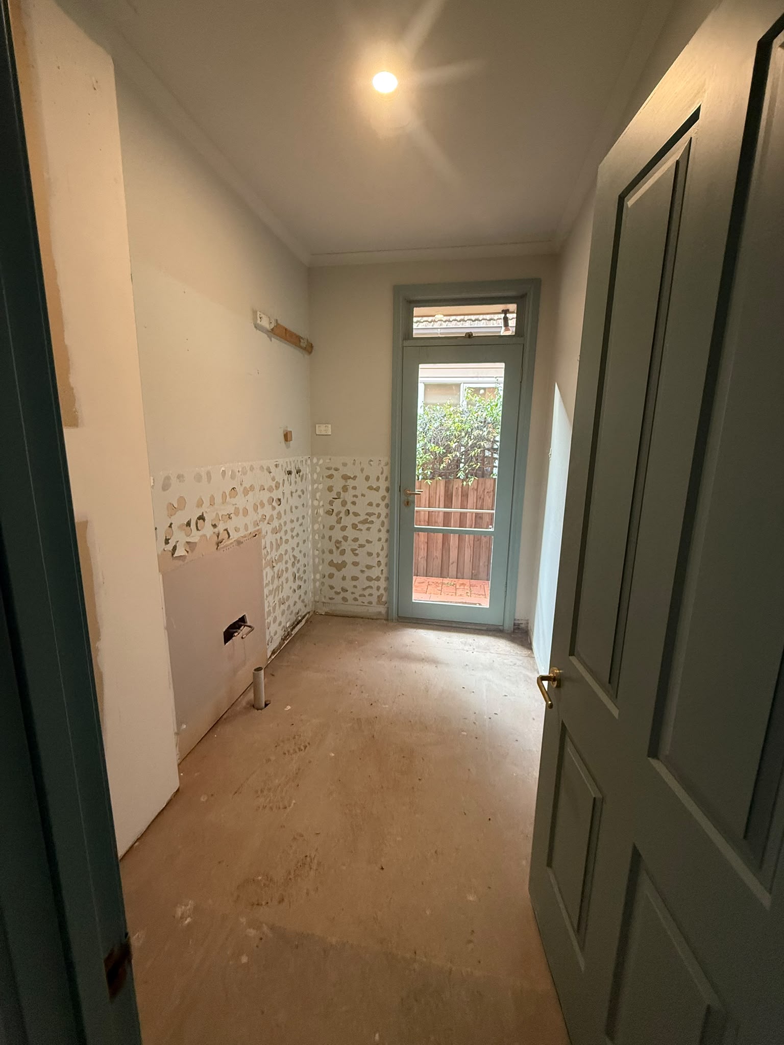 Kew Full-House Strip-Out — 11